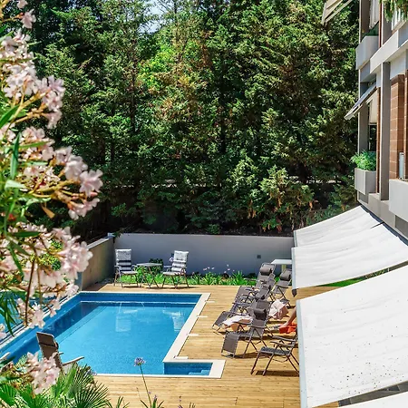 Oasis Life 4* スプリト