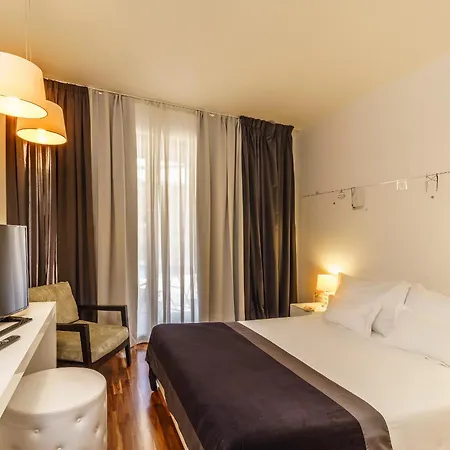 Bed and Breakfast Oasis Life 4*