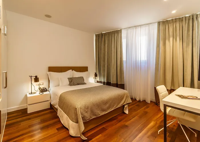 Oasis Life Bed & Breakfast 4*