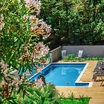 Oasis Life 4* سبليت