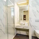 Oasis Life سبليت