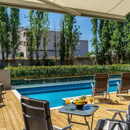 Oasis Life Отель типа 