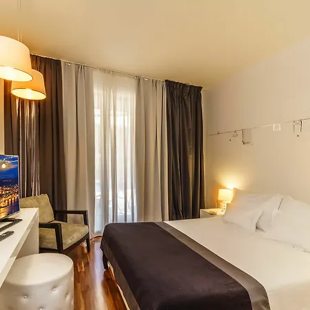 Oasis Life Bed & Breakfast 4*