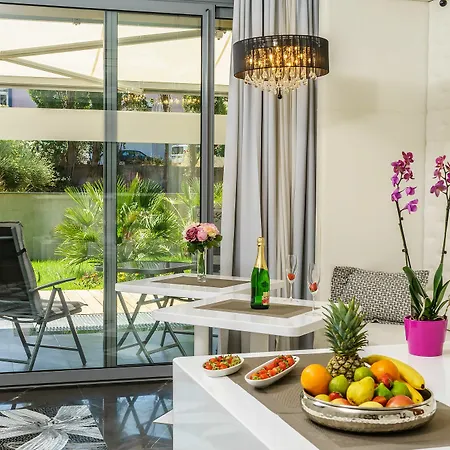 绿洲生活客房酒店 4* 斯普利特